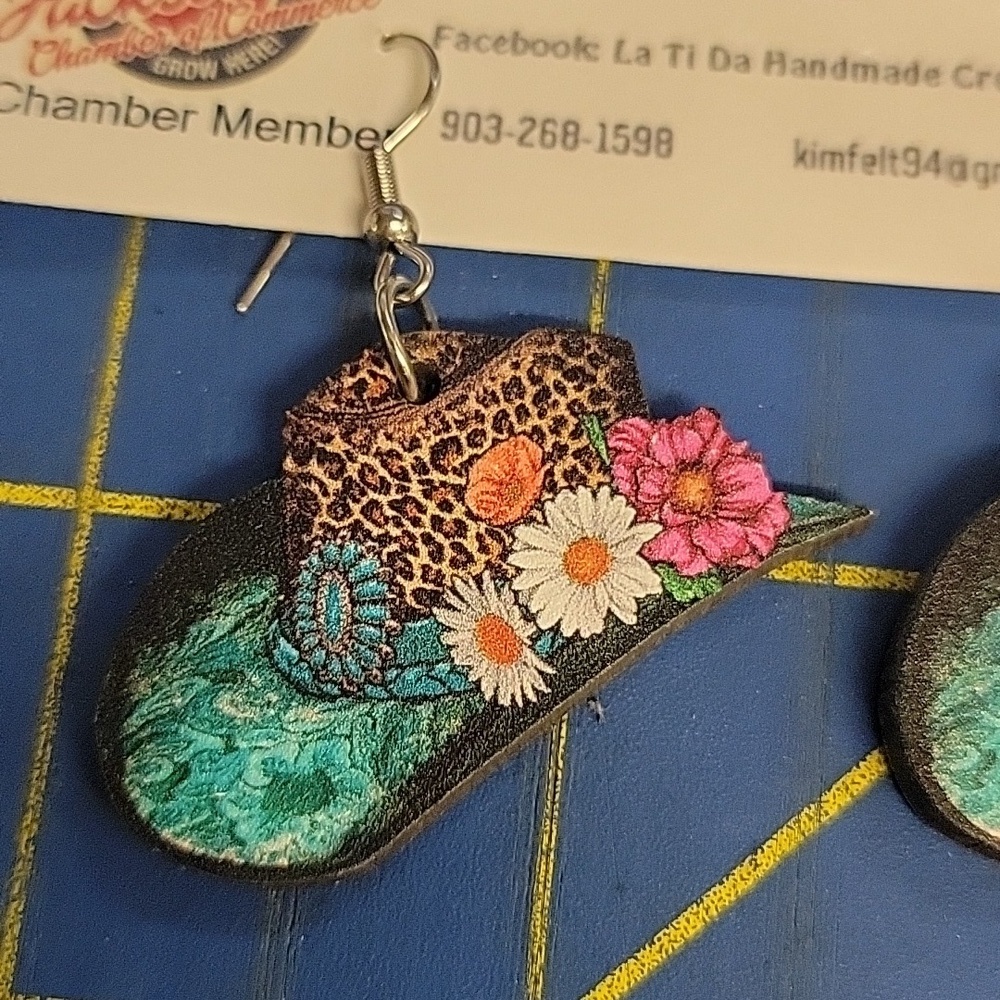 Cowboy Hat Western Pink Turquoise Leopard Floral Flower Earrings - Picture 2 of 2